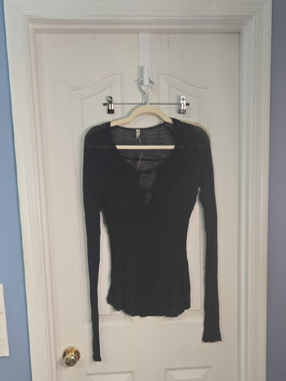 Black V-Neck Long Sleeve Women's Tee